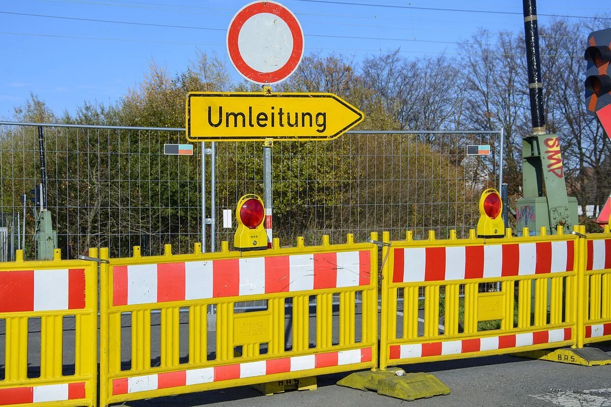 Meldung vom 13. September 2024 (9:49 Uhr)Straßensperrungen im Bereich Dietfurt – Umfahrungsmöglichkeiten für Autofahrer